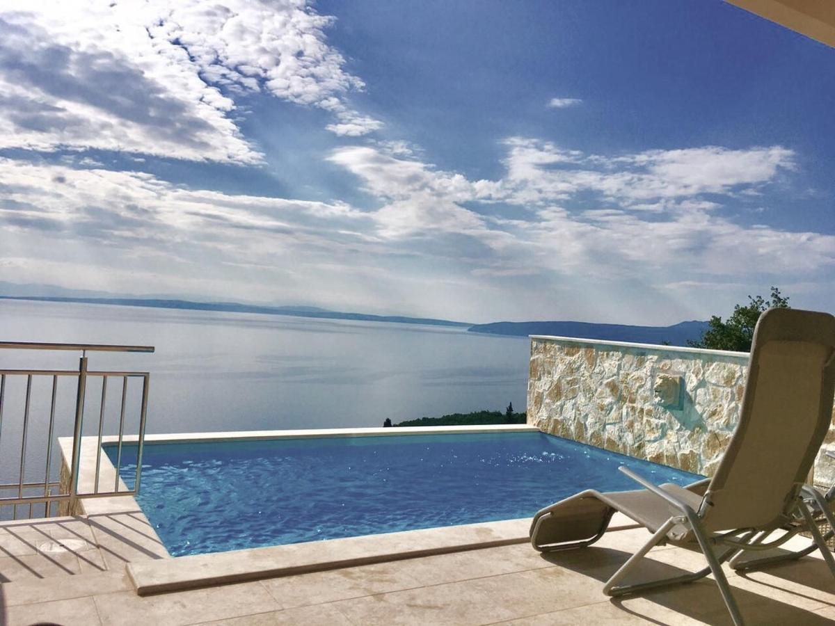 Villa Sabine Apartment Losinj Medveja Exteriör bild